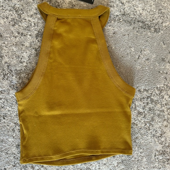 EXPRESS NWT Mustard Sleeveless Top with Button Accents SMALL - Picture 3 of 3